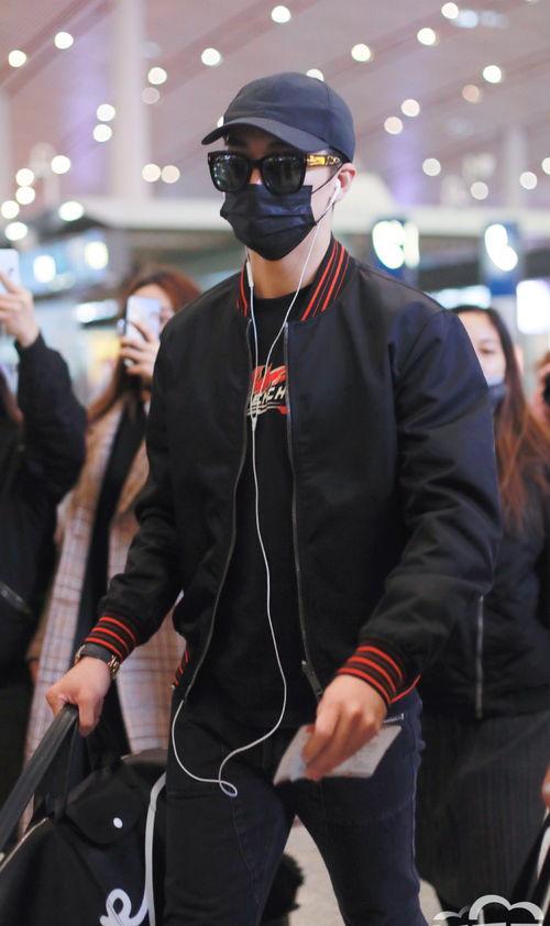 中国男明星打飞机