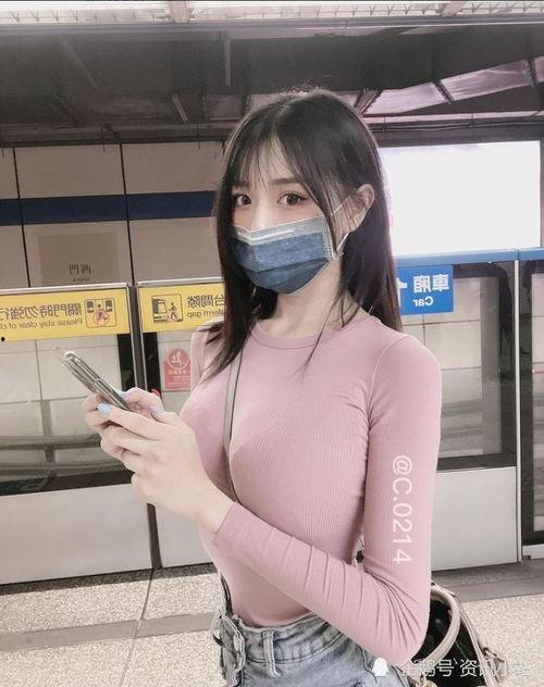 网红小青青,从网络红人到生活导师的蜕变之路